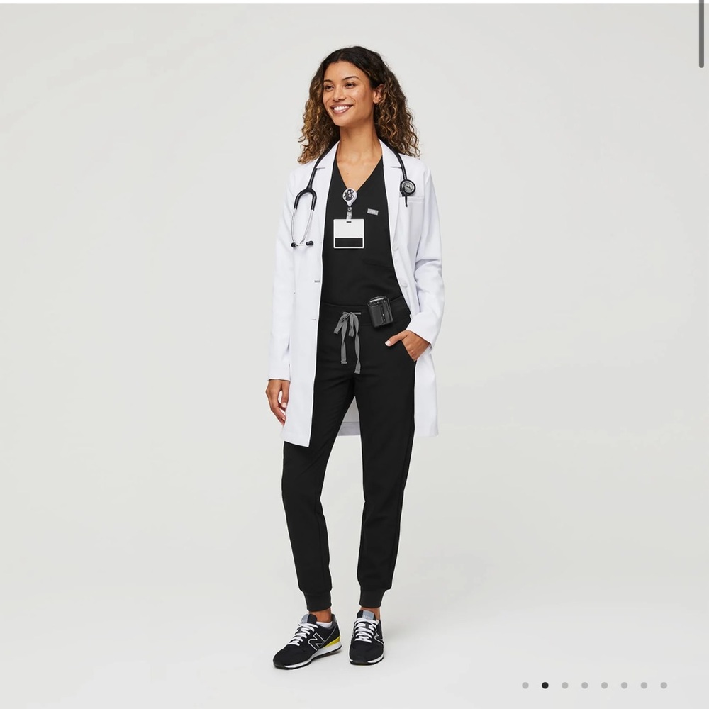 Figs Bellevue Slim Long Lab Coat XL
